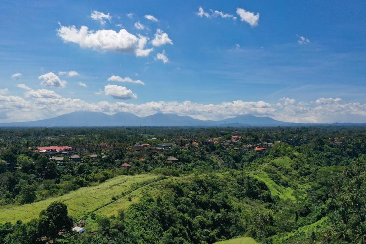 Wake In Paradise And Luxury Lebah Villas Ubud Exterior foto
