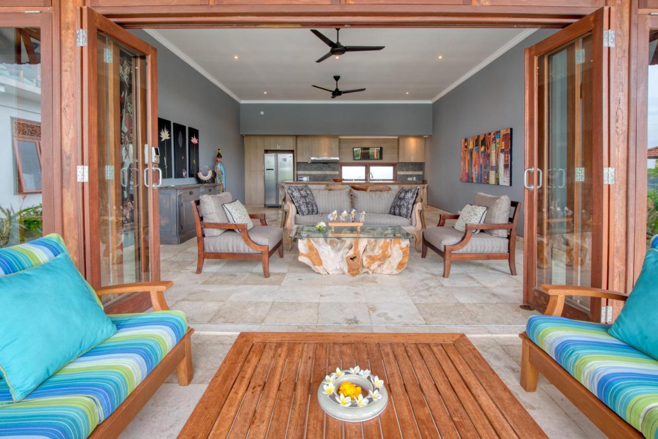 Wake In Paradise And Luxury Lebah Villas Ubud Exterior foto