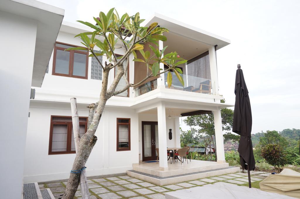 Wake In Paradise And Luxury Lebah Villas Ubud Exterior foto